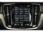 Volvo V60 T8 Twin Engine AWD Inscription | Trekhaak | Panoramadak | Adaptieve Bochtverlichting | BLIS Dodehoekdetectie | Apple Carplay/ Android Auto | Parkeercamera | Verwarmbare Voorstoelen | Navigatie