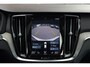 Volvo V60 T8 Twin Engine AWD Inscription | Trekhaak | Panoramadak | Adaptieve Bochtverlichting | BLIS Dodehoekdetectie | Apple Carplay/ Android Auto | Parkeercamera | Verwarmbare Voorstoelen | Navigatie