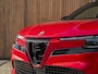 Alfa Romeo Junior Elettrica Veloce 54 kWh | Techno Pack | Sport Pack | Pano-dak Staat in showroom klaar voor foto