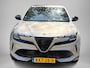 Alfa Romeo Junior 1.2 Turbo Hybrid Ibrida Speciale | Navigatie | Parkeersensoren | Camera | Apple Carplay/Android Auto | LMV 18"| Cimate Control | Cruise control |