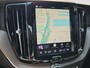 Volvo XC60 2.0 T8 Plug-in hybrid AWD Ultra Black Edition | Luchtvering | Trekhaak | Getint glas | 21 inch |