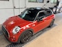 MINI Cooper 1.5 Chili Serious Bns Automaat Trekhaak Cruise Clima Panodak Nav