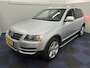 Volkswagen Touareg 3.0 V6 TDI Highline / SUPER NETJES / RIJDT SCHAKELT TOP / DEALER ONDERHOUDEN