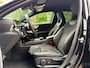 Mercedes-Benz A-klasse 180 Business Solution AMG | Widescreen | Sfeer-Ambiant | Navi | Cruise | Carplay |Black-on-Black