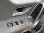 Mercedes-Benz A-klasse 180 Business Solution AMG | Widescreen | Sfeer-Ambiant | Navi | Cruise | Carplay |Black-on-Black