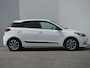 Hyundai i20 1.0 T-GDI Essence / Trehkaak / Navigatie / Apple & Android Auto / Cruise Control / Camera /