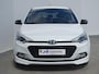 Hyundai i20 1.0 T-GDI Essence / Trehkaak / Navigatie / Apple & Android Auto / Cruise Control / Camera /