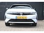 Opel Astra Electric 58 kWh Business Edition Tot 8 Jaar Garantie! | Adaptive Cruise | Elektr. Comfortstoelen | Stuur/Stoelverwarming | Navigatie | Achteruitrijcamera |