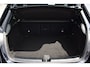 Mercedes-Benz A-klasse 180 Luxury Line | Sfeerverlichting | Pano-dak | AMG 19" LMV |