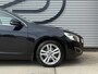 Volvo V60 2.0 D3 Summum 1e Eigenaar|Navi|Trekhaak|PDC V+A|Leder|Stoelverw|Clima|Cruise|D-riem vv in 2021|APK tot 02-2027