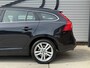 Volvo V60 2.0 D3 Summum 1e Eigenaar|Navi|Trekhaak|PDC V+A|Leder|Stoelverw|Clima|Cruise|D-riem vv in 2021|APK tot 02-2027