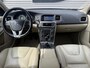 Volvo V60 2.0 D3 Summum 1e Eigenaar|Navi|Trekhaak|PDC V+A|Leder|Stoelverw|Clima|Cruise|D-riem vv in 2021|APK tot 02-2027