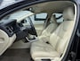 Volvo V60 2.0 D3 Summum 1e Eigenaar|Navi|Trekhaak|PDC V+A|Leder|Stoelverw|Clima|Cruise|D-riem vv in 2021|APK tot 02-2027