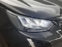 Peugeot e-2008 SUV EV Allure Pack 50 kWh 136pk | Navigatie | Achteruitrijcamera | 3D Cockpit | Climate Control | Cruise Control | Parkeersensoren | Stoelverwarming | Keyless | Bluetooth | Apple CarPlay / Android Auto | DAB+ radio | Elektrisch inklapbare spiegels | Donker getint glas | 17" lichtmetalen velgen |