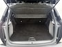 Peugeot e-2008 SUV EV Allure Pack 50 kWh 136pk | Navigatie | Achteruitrijcamera | 3D Cockpit | Climate Control | Cruise Control | Parkeersensoren | Stoelverwarming | Keyless | Bluetooth | Apple CarPlay / Android Auto | DAB+ radio | Elektrisch inklapbare spiegels | Donker getint glas | 17" lichtmetalen velgen |