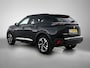 Peugeot e-2008 SUV EV Allure Pack 50 kWh 136pk | Navigatie | Achteruitrijcamera | 3D Cockpit | Climate Control | Cruise Control | Parkeersensoren | Stoelverwarming | Keyless | Bluetooth | Apple CarPlay / Android Auto | DAB+ radio | Elektrisch inklapbare spiegels | Donker getint glas | 17" lichtmetalen velgen |
