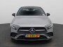 Mercedes-Benz A-klasse 250 e Business Solution AMG Limited AUTOMAAT | PANO | AMBIANTE | AMG INTERIEUR & EXTERIEUR | MEMORY | ELEKTRISCHE STOEL | KEYLES | STOELVERWARMING | NAVIGATIE | CAMERA | 12 MAANDEN BOVAG GARANTIE |