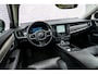 Volvo V90 2.0 T6 Plug-in Hybrid AWD Plus Dark | PHEV Long Range | Trekhaak | Nappaleder | Stoelventilatie | Stoelverwarming voor en achter | 360 Graden Camera | Parkeersensoren | Harman Kardon Audio | Keyless Entry | Elektrische Achterklep | Navigatie | Apple Carplay | Android Auto