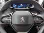 Peugeot e-208 EV Allure Pack 50 kWh 136pk | Navigatie via Apple Carplay / Android Auto | Achteruitrijcamera | 3D Cockpit | Climate Control | Cruise Control | Parkeersensoren | Stof/kunstleder | Keyless start | DAB+ radio | Led koplampen | Donker getint glas | All seasonbanden | 16" lichtmetalen velgen |