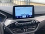 Ford Kuga 2.5 PHEV 225 pk Titanium Winter Pack - Draadloos opladen telefoon Origineel NL auto met weinig km.