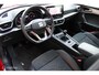 SEAT Leon Sportstourer 1.5 TSI FR Launch Edition, Pano, Trekhaak, Alcantara, Camera, Stoel/stuur verwarming, Memory seats, Pdc voor + achter, Adaptive cruise control, Keyless entry, Navi, Clima, App connect, Donkere hemel, 18 Inch Lmv.