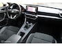 SEAT Leon Sportstourer 1.5 TSI FR Launch Edition, Pano, Trekhaak, Alcantara, Camera, Stoel/stuur verwarming, Memory seats, Pdc voor + achter, Adaptive cruise control, Keyless entry, Navi, Clima, App connect, Donkere hemel, 18 Inch Lmv.