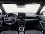 Toyota Yaris Cross 1.5 Hybrid 130 Dynamic | Dodehoekdetectie | Stuurwiel- En Stoelverwarming | Botsherkenning | Grootlichtassistent
