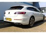Volkswagen Arteon Shooting Brake 1.4 TSI eHybrid R-Line Business+ | Incl. 12 maanden Garantie | SoH 100% | Dealer onderhouden | Massage stoel | Stoelverwarming voor & achter | Stuurverwarming | Elektrische kofferbakklep | Adaptive cruise | Keyless entry/start | Achteruitrijcamera | Climate controle | Apple CarPlay/Android Auto | Navigatie |