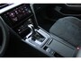Volkswagen Arteon Shooting Brake 1.4 TSI eHybrid R-Line Business+ | Incl. 12 maanden Garantie | SoH 100% | Dealer onderhouden | Massage stoel | Stoelverwarming voor & achter | Stuurverwarming | Elektrische kofferbakklep | Adaptive cruise | Keyless entry/start | Achteruitrijcamera | Climate controle | Apple CarPlay/Android Auto | Navigatie |