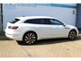Volkswagen Arteon Shooting Brake 1.4 TSI eHybrid R-Line Business+ | Incl. 12 maanden Garantie | SoH 100% | Dealer onderhouden | Massage stoel | Stoelverwarming voor & achter | Stuurverwarming | Elektrische kofferbakklep | Adaptive cruise | Keyless entry/start | Achteruitrijcamera | Climate controle | Apple CarPlay/Android Auto | Navigatie |