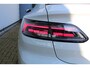 Volkswagen Arteon Shooting Brake 1.4 TSI eHybrid R-Line Business+ | Incl. 12 maanden Garantie | SoH 100% | Dealer onderhouden | Massage stoel | Stoelverwarming voor & achter | Stuurverwarming | Elektrische kofferbakklep | Adaptive cruise | Keyless entry/start | Achteruitrijcamera | Climate controle | Apple CarPlay/Android Auto | Navigatie |