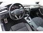 Volkswagen Arteon Shooting Brake 1.4 TSI eHybrid R-Line Business+ | Incl. 12 maanden Garantie | SoH 100% | Dealer onderhouden | Massage stoel | Stoelverwarming voor & achter | Stuurverwarming | Elektrische kofferbakklep | Adaptive cruise | Keyless entry/start | Achteruitrijcamera | Climate controle | Apple CarPlay/Android Auto | Navigatie |
