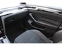 Volkswagen Arteon Shooting Brake 1.4 TSI eHybrid R-Line Business+ | Incl. 12 maanden Garantie | SoH 100% | Dealer onderhouden | Massage stoel | Stoelverwarming voor & achter | Stuurverwarming | Elektrische kofferbakklep | Adaptive cruise | Keyless entry/start | Achteruitrijcamera | Climate controle | Apple CarPlay/Android Auto | Navigatie |