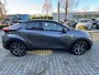 Toyota C-HR / C-HR+ 1.8 HYBRID 140 FIRST EDITION 360°CAMERA EL-ACHTERKLEP NAVI PARK-SENSOREN BLIND SPOT 18'' LM-VELGEN APPLE/ANDROID PARK-SENSOREN NL-AUTP 1E-EIG