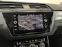 Volkswagen Touran 1.5 TSI 3x R-Line | Trekhaak | LED | Adaptive cruise |