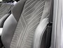 Peugeot E-3008 GT Avantage 210pk 73 kWh Automaat | Schuif-/kanteldak | Elektrisch Verstelb. Bestuurdersstoel | Focal-Geluidssysteem | 360 Vision & Drive Assist Plus Pack | 3 Fase | Warmtepomp | Elektrische Klep | Matrix-LED | Stoelverwarming | Warmtepomp |