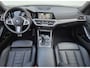 BMW 3-Serie 330i M-Sport | Pano | Leder | Laser | Trekhaak | Head-Up | ACC