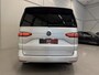 Volkswagen Multivan 1.4 eHybrid Life 7p. TREKHAAK/ACC/ELECTR.SCHUIFDEUREN/SOH 92%/CAMERA/17"/CARPLAY/STOEL+STUURVERW/ELECTR.A.KLEP/PRIVACY/REFLEXSILBER/VOLLEDIG VW DEALER HISTORIE