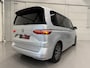 Volkswagen Multivan 1.4 eHybrid Life 7p. TREKHAAK/ACC/ELECTR.SCHUIFDEUREN/SOH 92%/CAMERA/17"/CARPLAY/STOEL+STUURVERW/ELECTR.A.KLEP/PRIVACY/REFLEXSILBER/VOLLEDIG VW DEALER HISTORIE