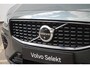Volvo V60 T8 Plug-in hybrid AWD Plus Dark | Elektrisch verstelbare stoelen met geheugenfunctie | Premium audiosysteem van Harman Kardon | Semi-elektrische trekhaak | Stoelverwarming vóór en achter | Stuurverwarming | 360°-camera