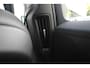 Volvo V60 T8 Plug-in hybrid AWD Plus Dark | Elektrisch verstelbare stoelen met geheugenfunctie | Premium audiosysteem van Harman Kardon | Semi-elektrische trekhaak | Stoelverwarming vóór en achter | Stuurverwarming | 360°-camera