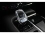 Volvo V60 T8 Plug-in hybrid AWD Plus Dark | Elektrisch verstelbare stoelen met geheugenfunctie | Premium audiosysteem van Harman Kardon | Semi-elektrische trekhaak | Stoelverwarming vóór en achter | Stuurverwarming | 360°-camera