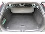 Volvo V60 T8 Plug-in hybrid AWD Plus Dark | Elektrisch verstelbare stoelen met geheugenfunctie | Premium audiosysteem van Harman Kardon | Semi-elektrische trekhaak | Stoelverwarming vóór en achter | Stuurverwarming | 360°-camera
