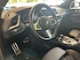 BMW 1-Serie 118i Introduction Edition | Navigatie | Skyscraper Grau | Cruise | Climate Control | Automatische 2-zone airconditioning | BMW Live Cockpit Plus | BMW M 50 Jahre uitvoering