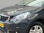 Peugeot 2008 1.2 PureTech Signature Trekhaak | Navigatie | airco | Parkeersensoren Achter | Carplay | Bluetooth | Airco | Centrale deurvergrendeling met afstandsbediening | Cruise control