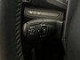 Peugeot 2008 1.2 PureTech Signature Trekhaak | Navigatie | airco | Parkeersensoren Achter | Carplay | Bluetooth | Airco | Centrale deurvergrendeling met afstandsbediening | Cruise control