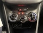 Peugeot 2008 1.2 PureTech Signature Trekhaak | Navigatie | airco | Parkeersensoren Achter | Carplay | Bluetooth | Airco | Centrale deurvergrendeling met afstandsbediening | Cruise control