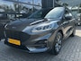 Ford Kuga 2.5 PHEV 225 PK ST-Line | AFNMB. TREKHAAK| ADAPTIEVE CRUISE CONTROL| STOEL, STUUR, VOORRUIT EN ACHTERBANKVERWARMING| DODEHOEK DETECTIE| CAMERA + PARKEERSENSOREN| DEALER ONDERHOUDEN|