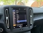 Volvo XC40 1.5 T2 Essential VAN: 32.900,- VOOR: 30.877,- UW WKVOORDEEL: 2.023,-| WINTERPAKKET STOEL + STUURVERWARMING| CARPLAY| ACHTERUITRIJCAMERA