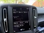 Volvo XC40 1.5 T2 Essential VAN: 32.900,- VOOR: 30.877,- UW WKVOORDEEL: 2.023,-| WINTERPAKKET STOEL + STUURVERWARMING| CARPLAY| ACHTERUITRIJCAMERA